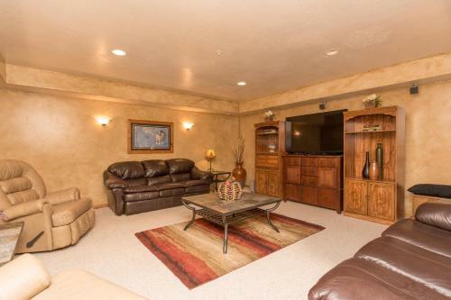 Luxury Townhouse In Wolf Creek