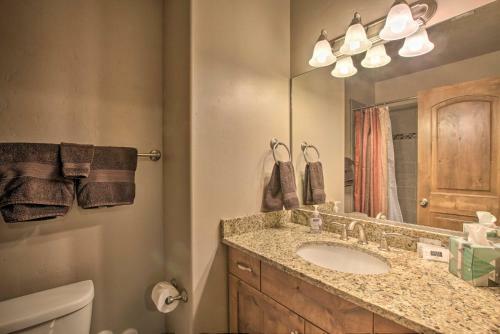 Apartamento Chic Eden Condo With Balcony And Updated Interior