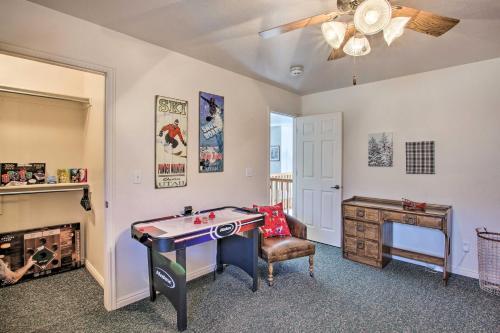 Spacious Ski Chateau With Stunning Mtn Views!