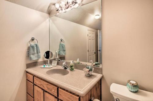 Spacious Ski Chateau With Stunning Mtn Views!