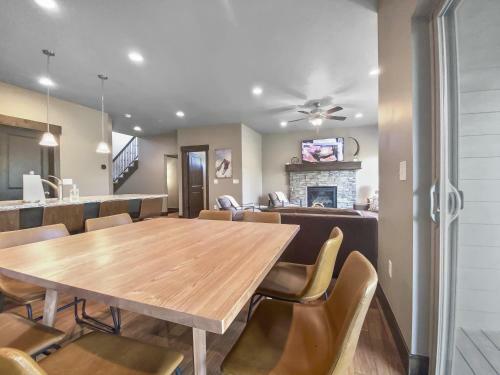 Luxury At The Retreat 836 Home