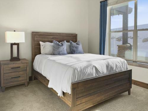 Black Rock Ridge Home