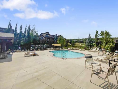 906 W, Abigail Home