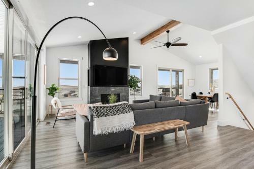 Blue Views Bungalow