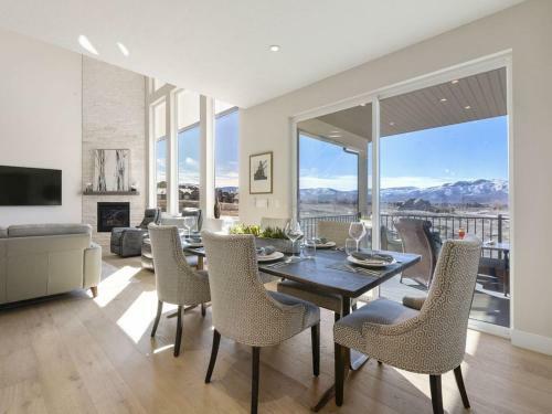 Luxury Escape With Amazing Views