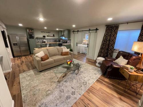 Orem Apartment: Self Check-in, Ev Charge, Byu/uvu