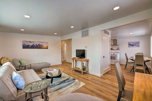 South Salt Lake Apartment With Mountain Views!