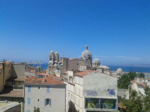 Apartamento Tranquille Au Panier Face � La Mer
