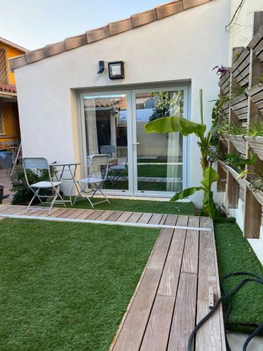 Hostal Le 9i�me Entracte
