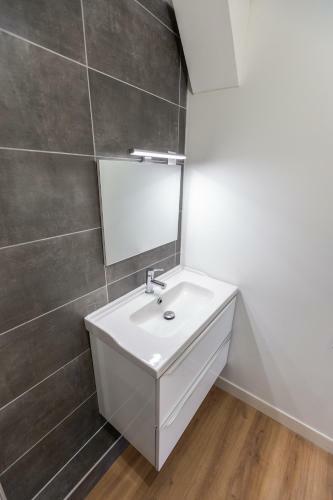 Apartamento T4 Wifi Terrasse St Charles