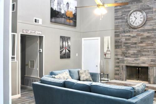 Cyc Eclectic Escape