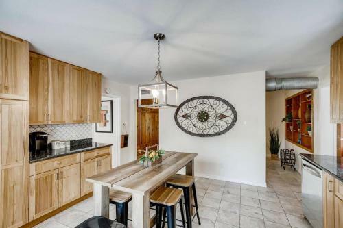 Mid Century Modern Beauty