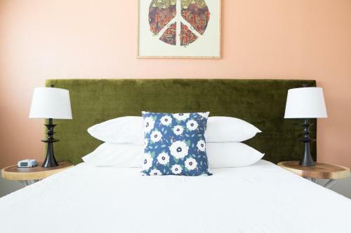 Wanderjaunt - Oak Hills Apartments