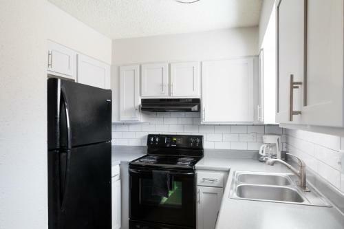 Wanderjaunt - Oak Hills Apartments
