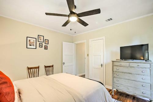 Chic San Antonio Home Less Than 5 Mi To The Alamo!