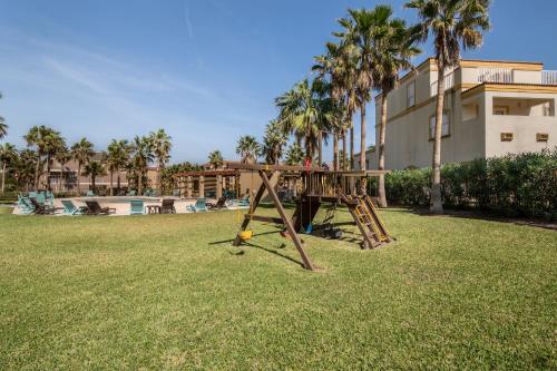 Las Villas Condos #703