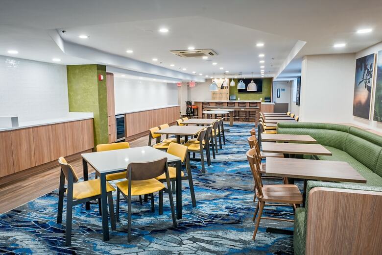 Hotel Fairfield Inn By Marriott Jfk Airport
