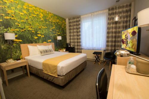 Adria Hotel And Conference Center