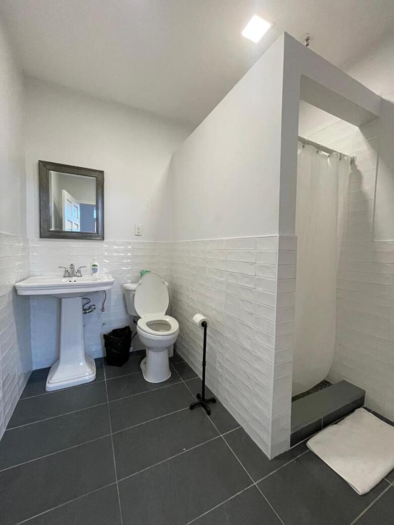 Ny Moore Hostel