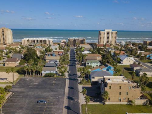 Two-level Townhome A With Private Pool - Esperanza Villas 1