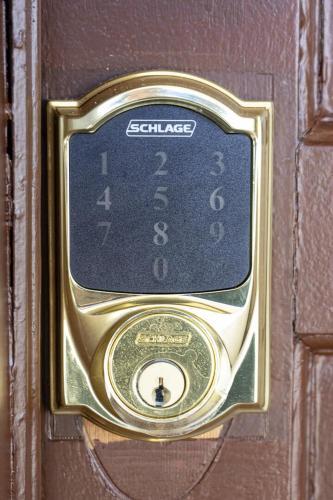 Stunner 9th Floor View Home With 2 Heated Pools - Saida 3-903