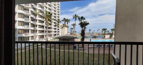 Beachfront Luxe Condo With 2 Heated Pools - Saida 3-206