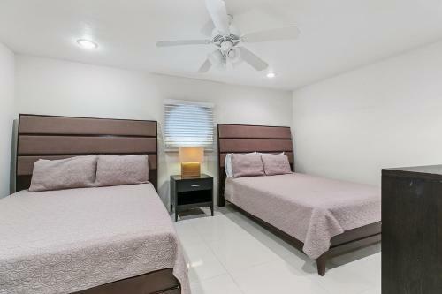 Ground Level Pet-friendly Condo Seconds From Beach