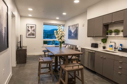 Urban Downtown Apartment