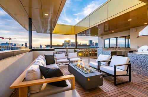 Urban Downtown Apartment