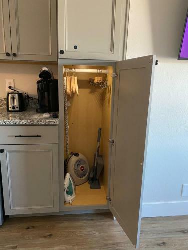 Apartamento Mid-century Gem W/king