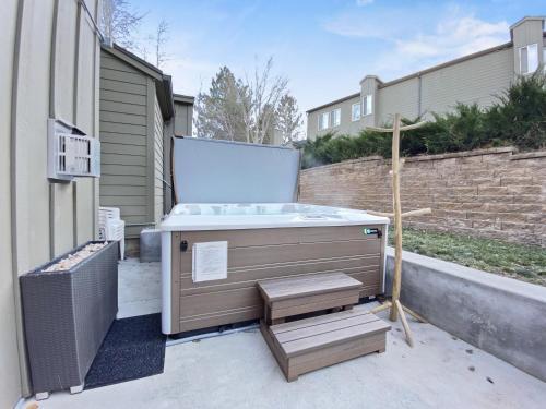 33b Hidden Creek Townhouse
