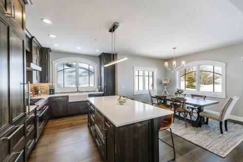 Coopers Collection 7 - Fairway Luxury Retreat