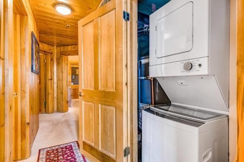 Slopeside Comstock Penthouse