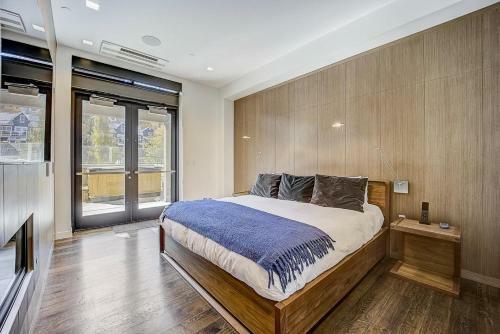 Coopers Collection 46 - The Penthouse At Parkite