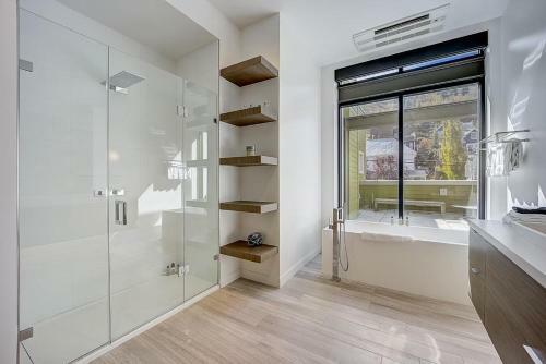Coopers Collection 46 - The Penthouse At Parkite