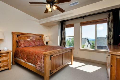 Oslo Lane Ski Townhouse