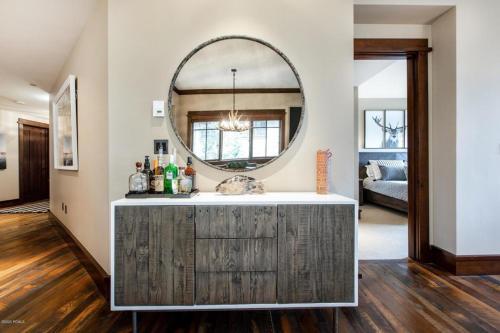 Arrowleaf Lodge - 2 Bed Condo #109