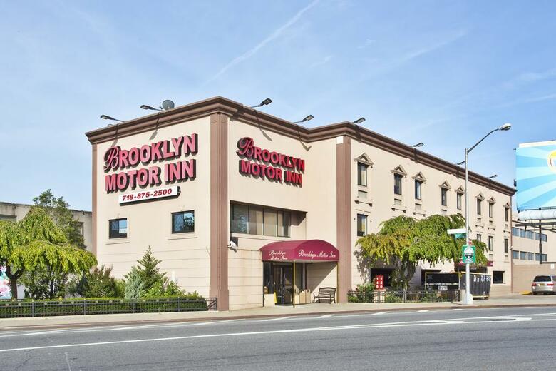 Hotel Brooklyn Motor Inn