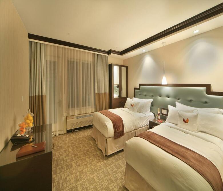 Condor Hotel Brooklyn