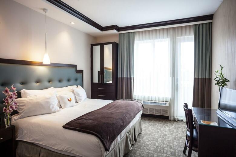 Condor Hotel Brooklyn