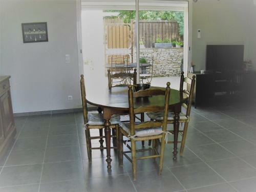 G�te de Charme Piscine Et Spa En Provence