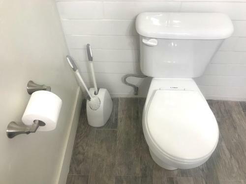 Apartamento Blue Spruce On Main - Convenient Location - 4bd Remodeled