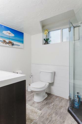 Apartamento Blue Spruce On Main - Convenient Location - 4bd Remodeled