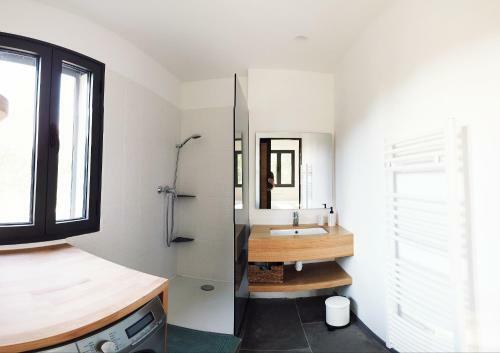Villa-jacuzzi-1chb-jardin-10minsaixenpce-quartierchic