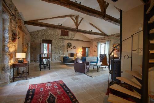 Manor House La Tour D'arm�ne