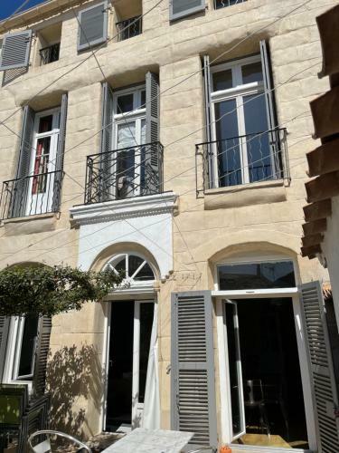 Hostal Maison Capucine