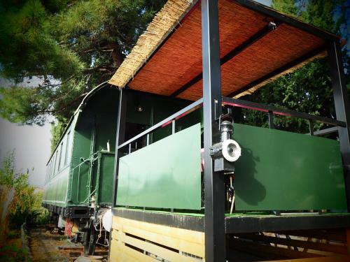 La Gare de Millas (G�te Le Wagon)