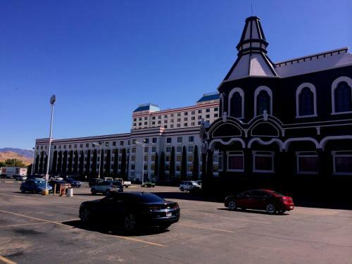 Gold Strike Hotel & Casino