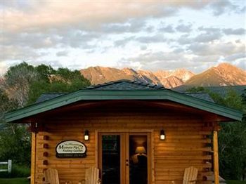 Yellowstone Valley Lodge