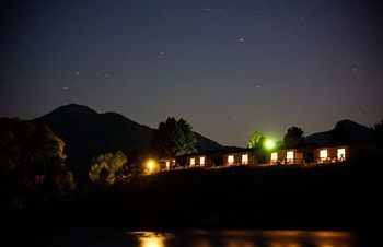 Yellowstone Valley Lodge